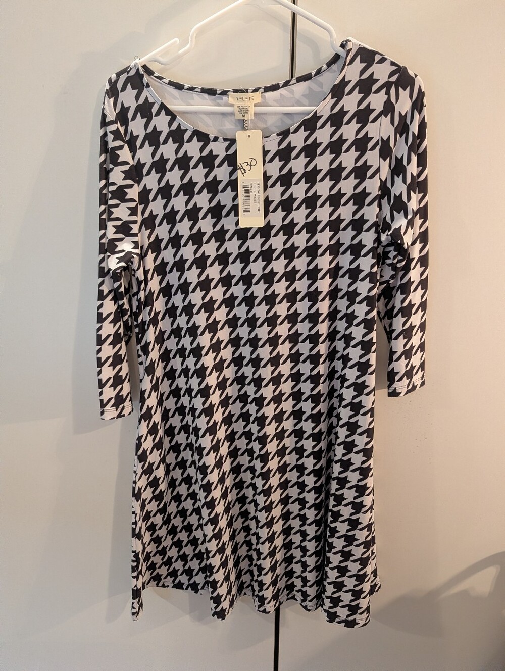 Yelete Woman's Medium Black & White Houndstooth Women's Dress - NWT